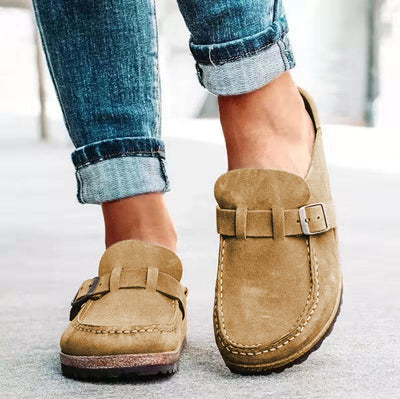 Mocasines ortopédicos para mujer con hebilla decorativa