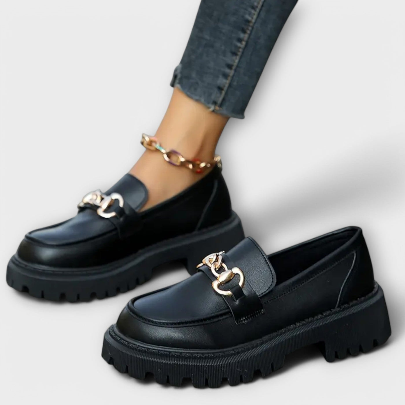 Mocasín de plataforma con hebilla para mujer de moda