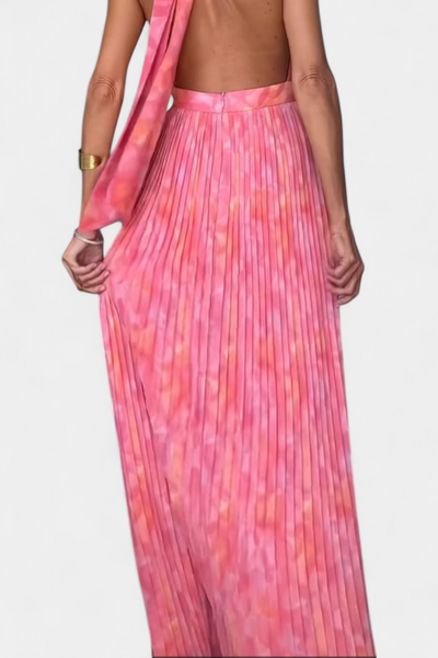 Prisca Vestido Maxi Plisado con Espalda Abierta y Cuello Halter